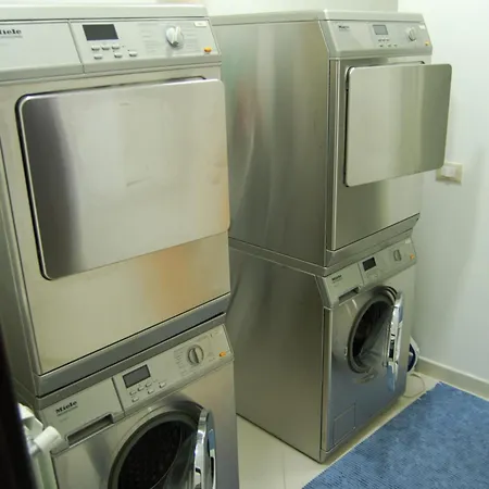 Tirreno アラッシオ