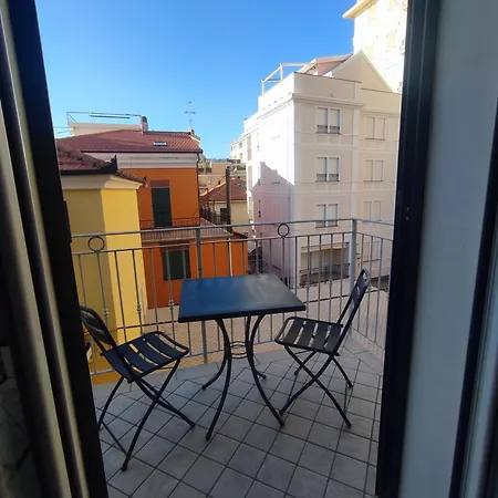 Tirreno アラッシオ