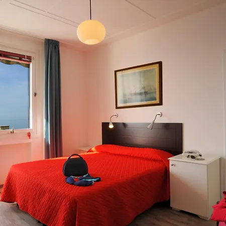 Tirreno Hotell Alassio