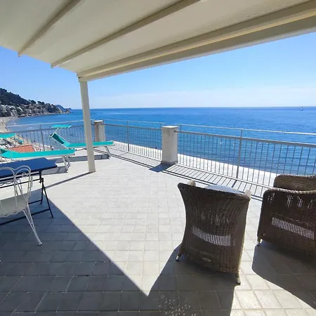 Отель Tirreno *