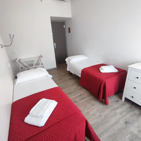 Отель Tirreno *