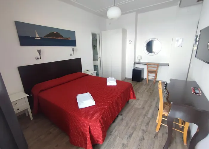 Hotel Tirreno *